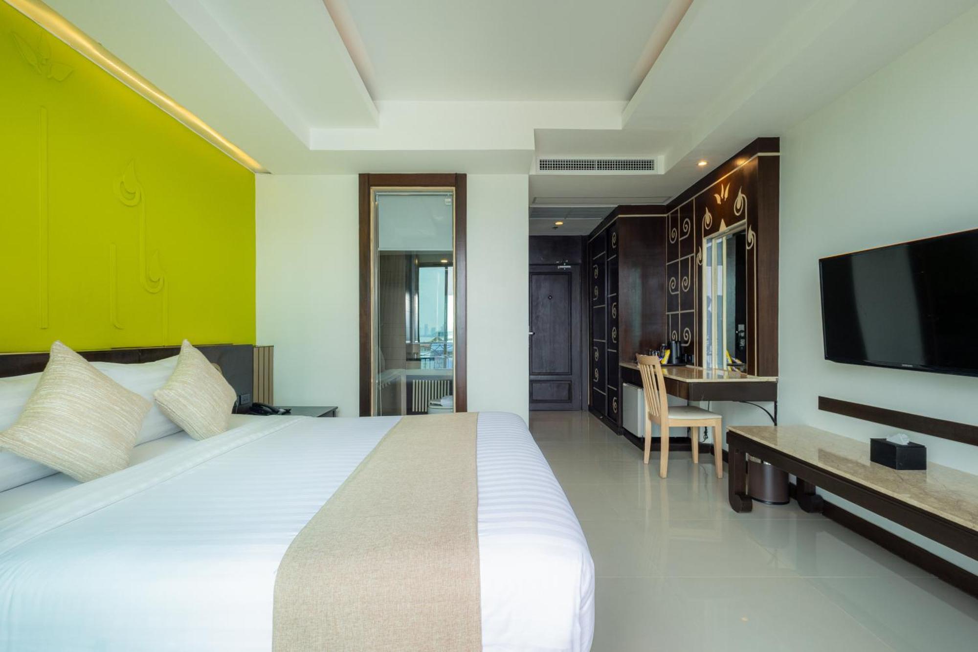 Hotel Bay Jomtien 5*